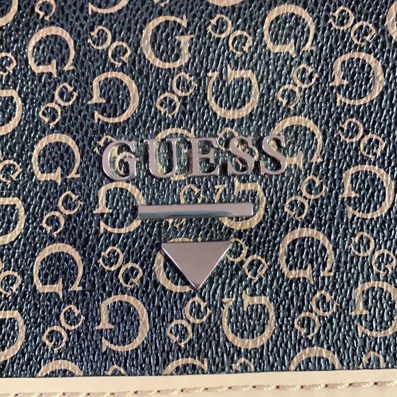 Guess backpack - Picture 2 of 10